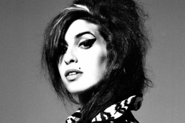 UMG-Debuted-Amy-Winehouse-Documentary-Trailer-News-FDRMX-1024x5761-550x309